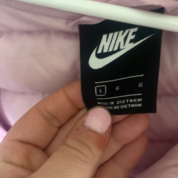Nike jacket - Picture 2 of 5